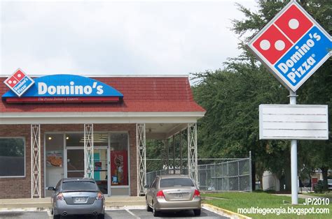 domino's east main street